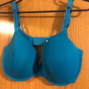 Victoria secret T-shirt bra